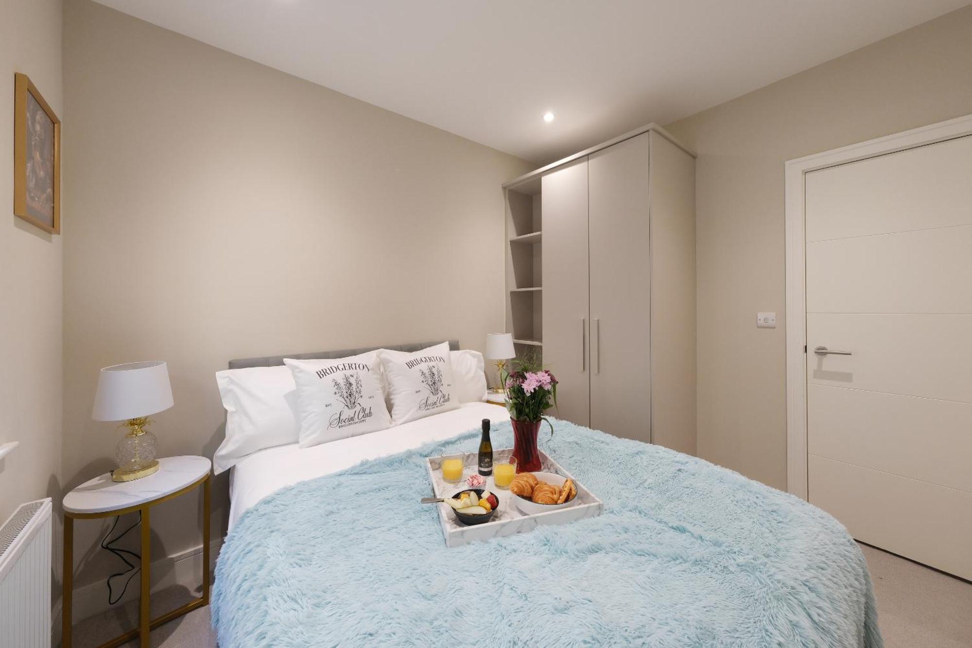 Dream - John Street Apartment Bath