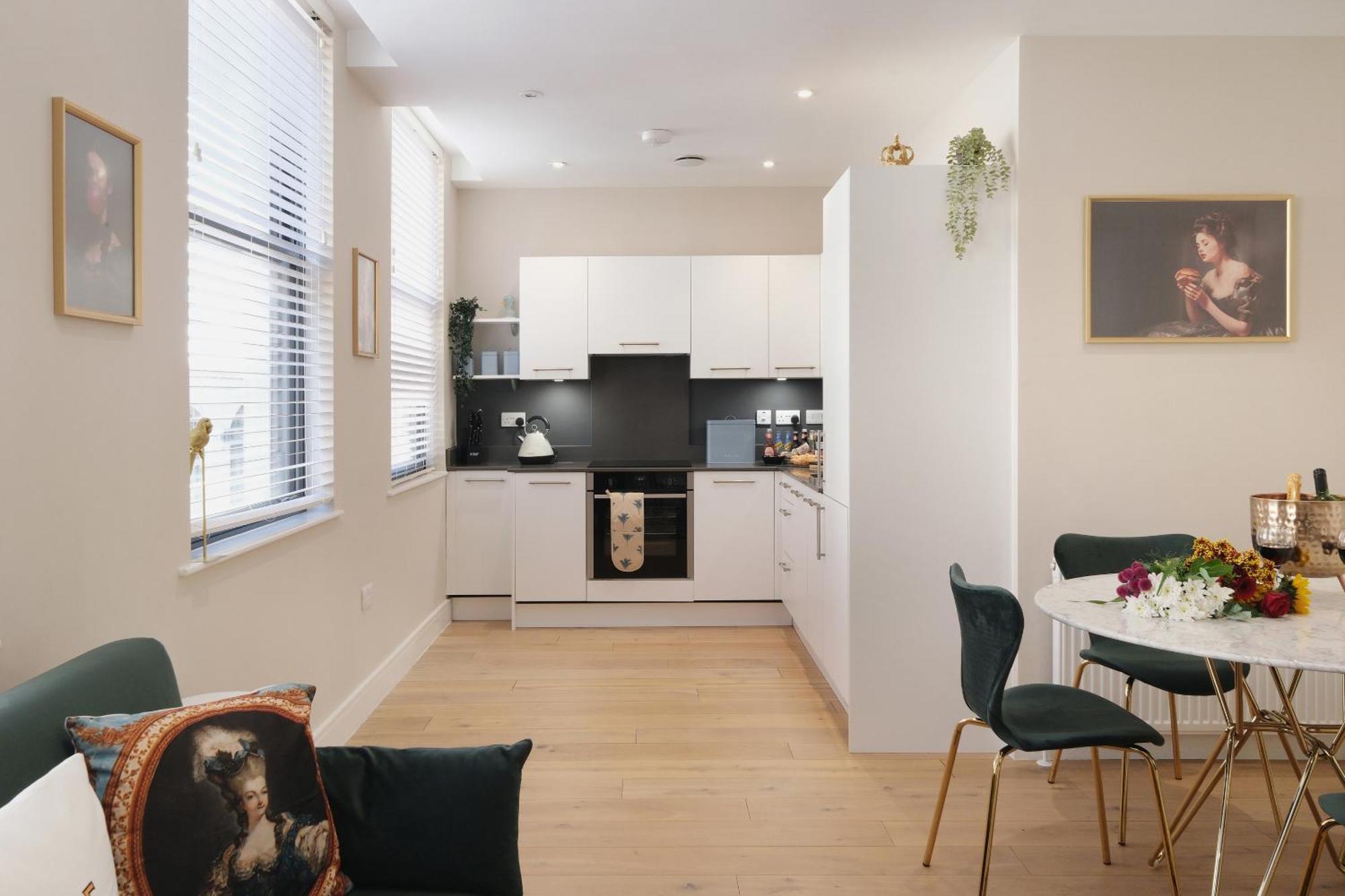 Dream - John Street Apartment *